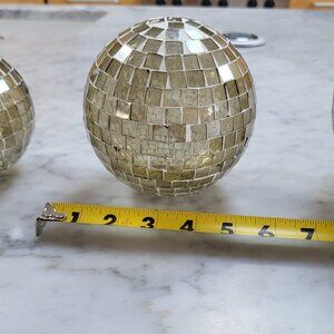 Listinng #2 Mosaic Ball
